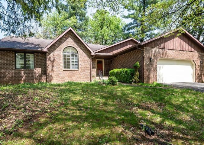 Welcome to 2405 E. Queens Way!