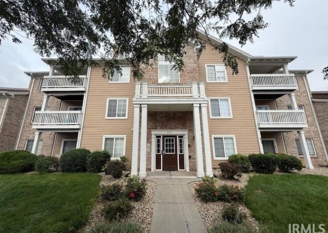 6519 Jade Stream Court