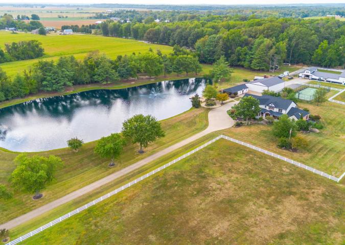 20 acre Equestrian Estate