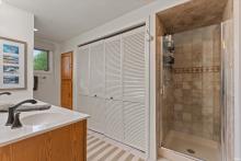 Full Bath in LL