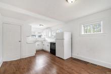 Eat-in Kitchen