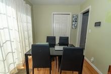 eat in kitchen