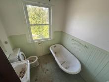 2nd Floor Bathroom