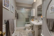 Main level bathrooom