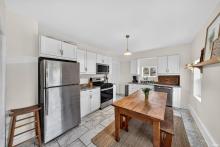 Eat-in kitchen